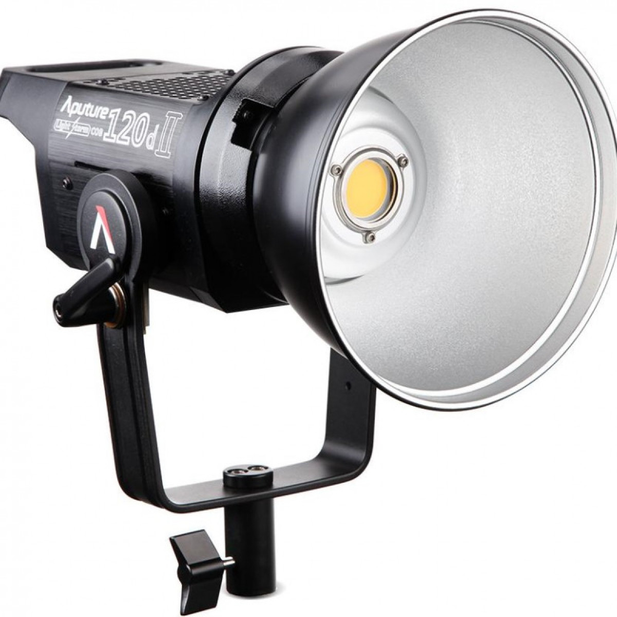 Светодиодный осветитель Aputure LS C120d II (V-mount)